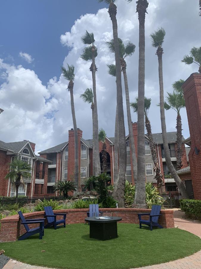 Spacious 2Br&2Ba Med Center Apt, Free Parking&Shuttle Houston Eksteriør billede